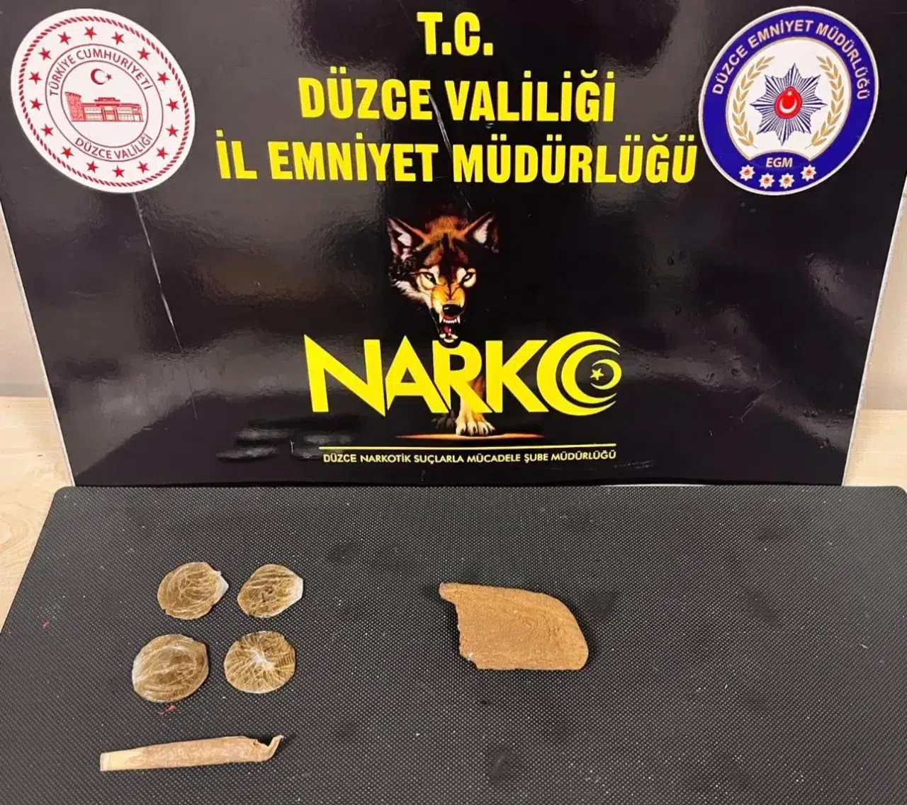ASAYİŞ Düzce’de uyuşturucu operasyonunda yakalanan 2 şüpheli tutuklandı
