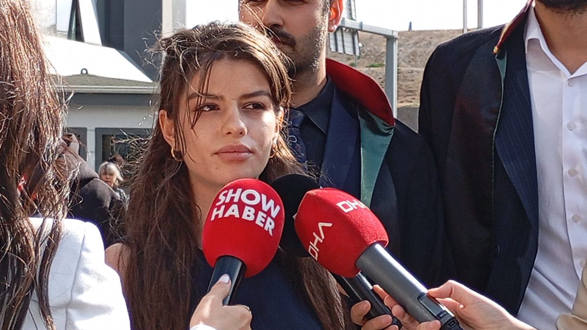 Ayşe Tokyaz’ın katiline bilgi verdiği iddia edilen iki polis hakim karşısında Ayşe Tokyaz’ın katiline bilgi verdiği iddia edilen iki polis hakim karşısında