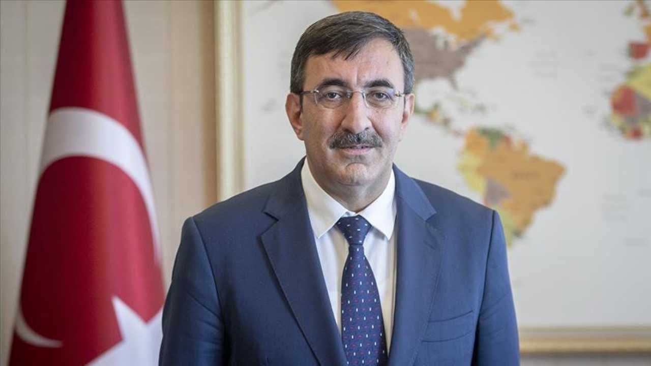 Cumhurbaşkanı Yardımcısı Cevdet Yılmaz, Vietnam Ulusal Meclis Başkan Yardımcısı ile görüştü