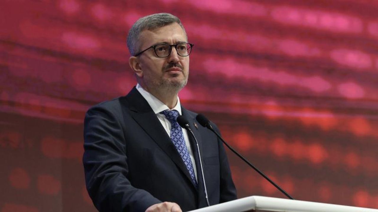 Cumhurbaşkanlığı İletişim Başkanı Duran'dan 'Dünya Yaşlılar Günü' mesajı