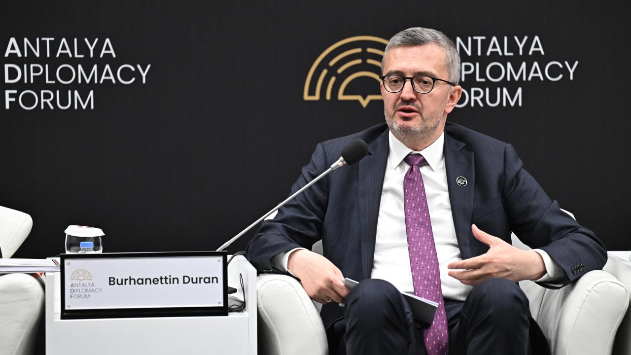 Duran, Özel’in açıklamalarını eleştirdi: Saygısızlık Duran, Özel’in açıklamalarını eleştirdi: Saygısızlık