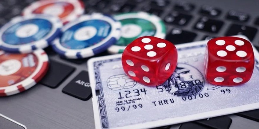 Gençler Sanal Kumar ve Bahis Tehlikesi ile Yüz Yüze Gençler Sanal Kumar ve Bahis Tehlikesi ile Yüz Yüze