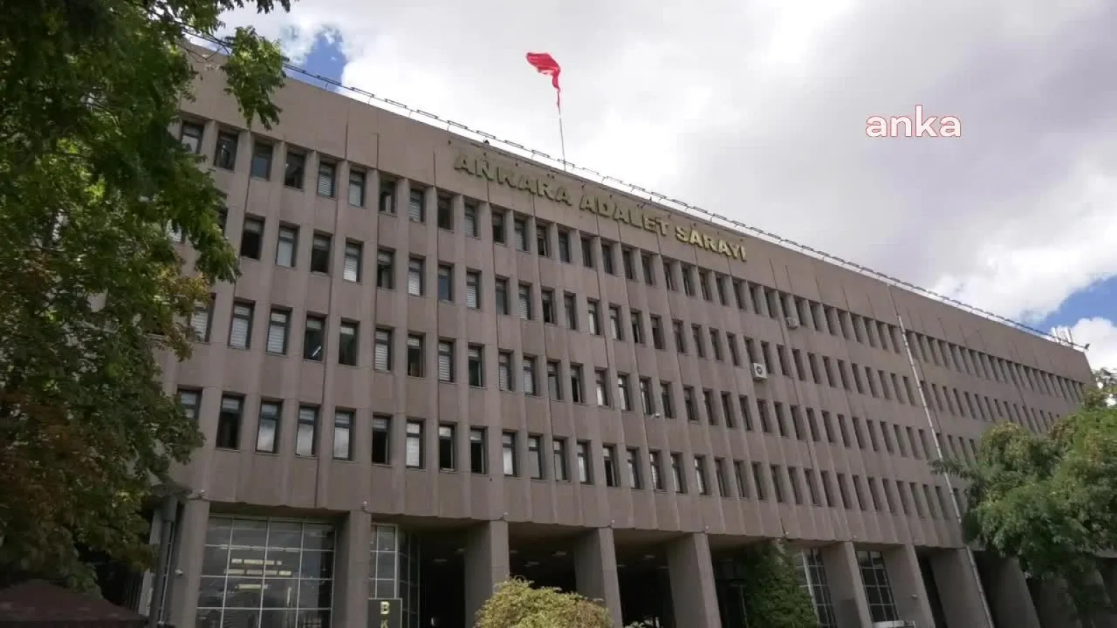 GÜNDEM Ankara Cumhuriyet Başsavcılığı’ndan FETÖ’nün finans yapılanmasından 6 şüpheli için gözaltı kararı