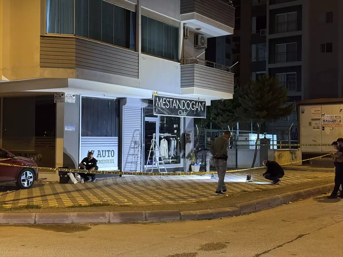 Adana’da El Yapımı Patlayıcı İle Saldırı Gerçekleşti Adana’da El Yapımı Patlayıcı İle Saldırı Gerçekleşti