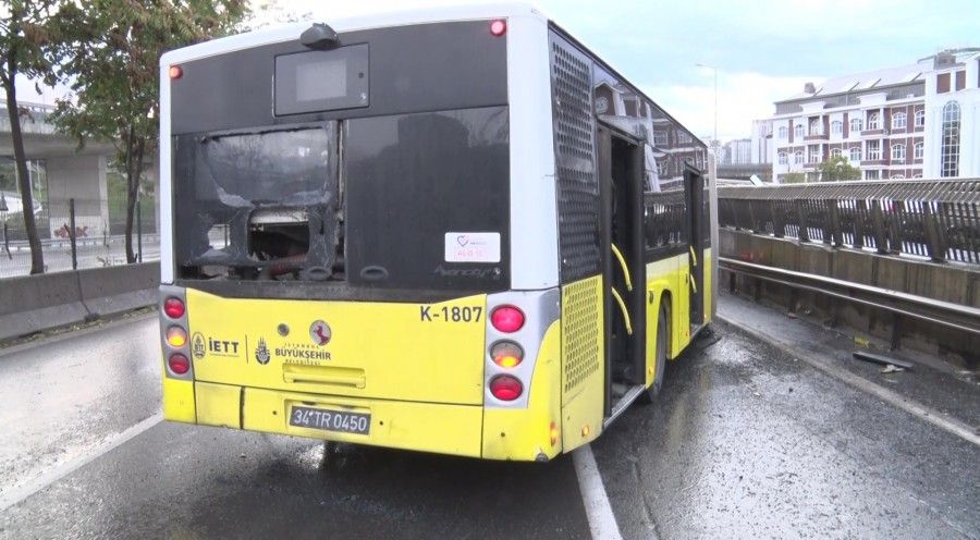 Kadıköy’de Alkollü İETT Şoförü Kaza Yaptı: 2 Yaralı Kadıköy’de Alkollü İETT Şoförü Kaza Yaptı: 2 Yaralı