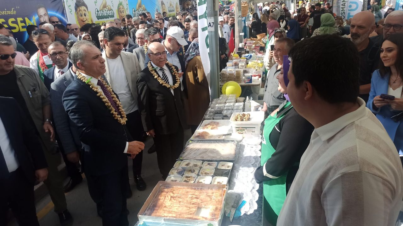 Osmaniye’de Yer Fıstığı Festivali Başladı Osmaniye’de Yer Fıstığı Festivali Başladı