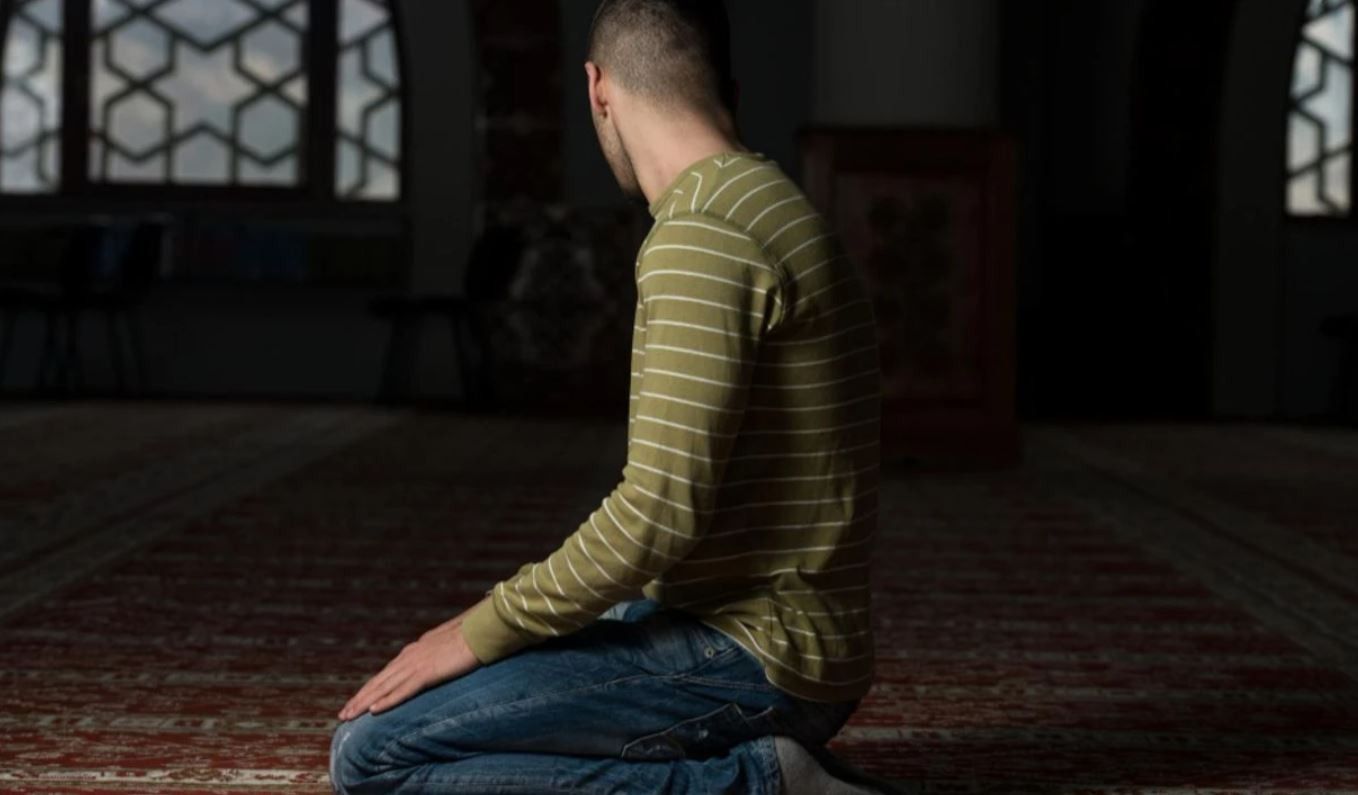 Teheccüd Namazı Nasıl Kılınır? Teheccüd Namazı Nasıl Kılınır?