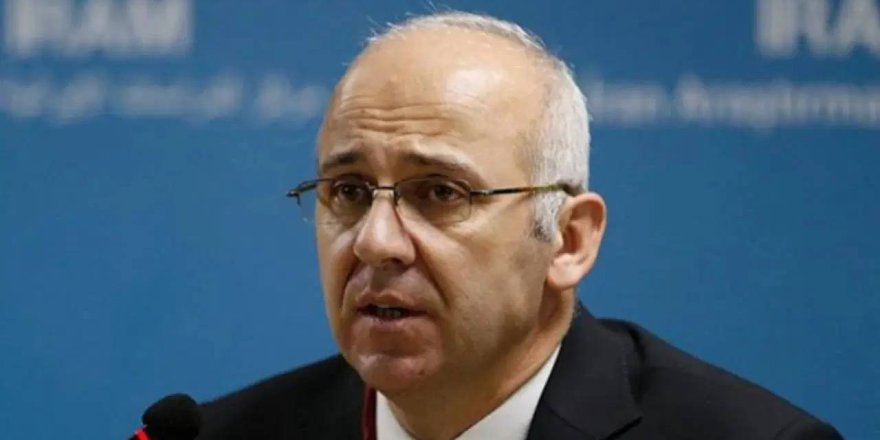 Prof. Dr. Ahmet Uysal, Atatürk ile ilgili paylaşımını sildi Prof. Dr. Ahmet Uysal, Atatürk ile ilgili paylaşımını sildi