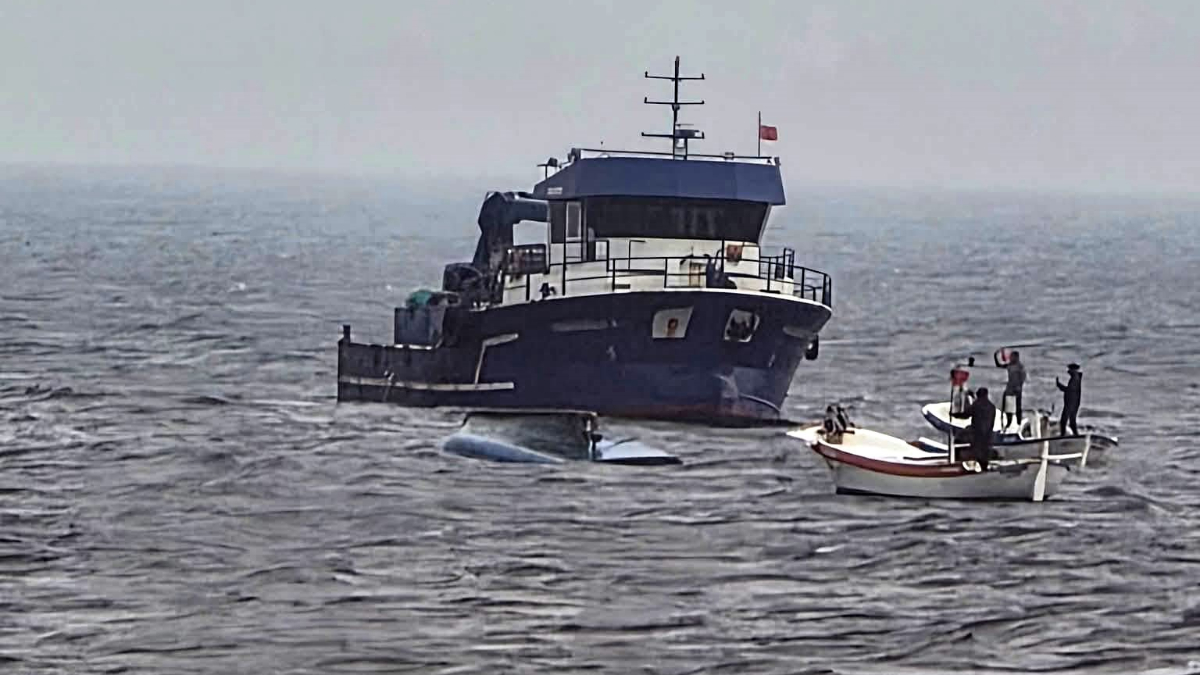 Giresun’da balıkçı teknesi alabora oldu: 1 kişi hayatını Giresun’da balıkçı teknesi alabora oldu: 1 kişi hayatını