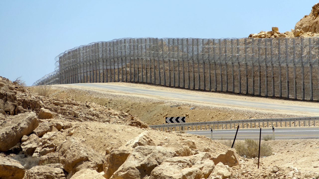İsrail’in Mısır Sınırını Askeri Bölge İlan Etmesi İsrail’in Mısır Sınırını Askeri Bölge İlan Etmesi