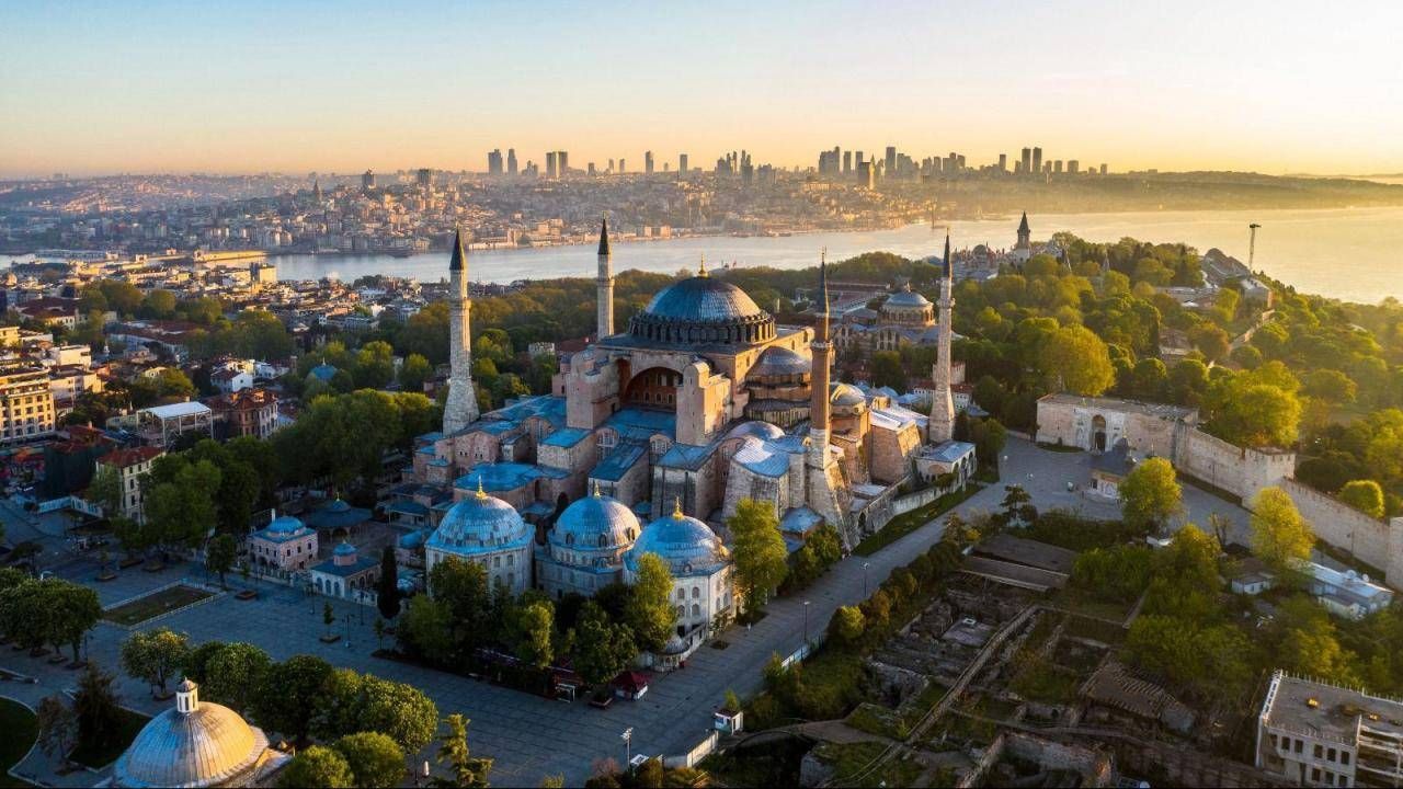 İstanbul’da Sabah Ezanı Saat Kaçta Okunuyor?