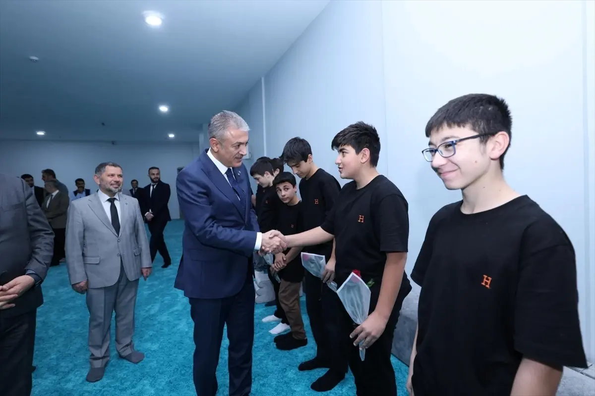 Mardin Valisi Tuncay Akkoyun’dan Kur’an Eğitim Merkezi Mardin Valisi Tuncay Akkoyun’dan Kur’an Eğitim Merkezi