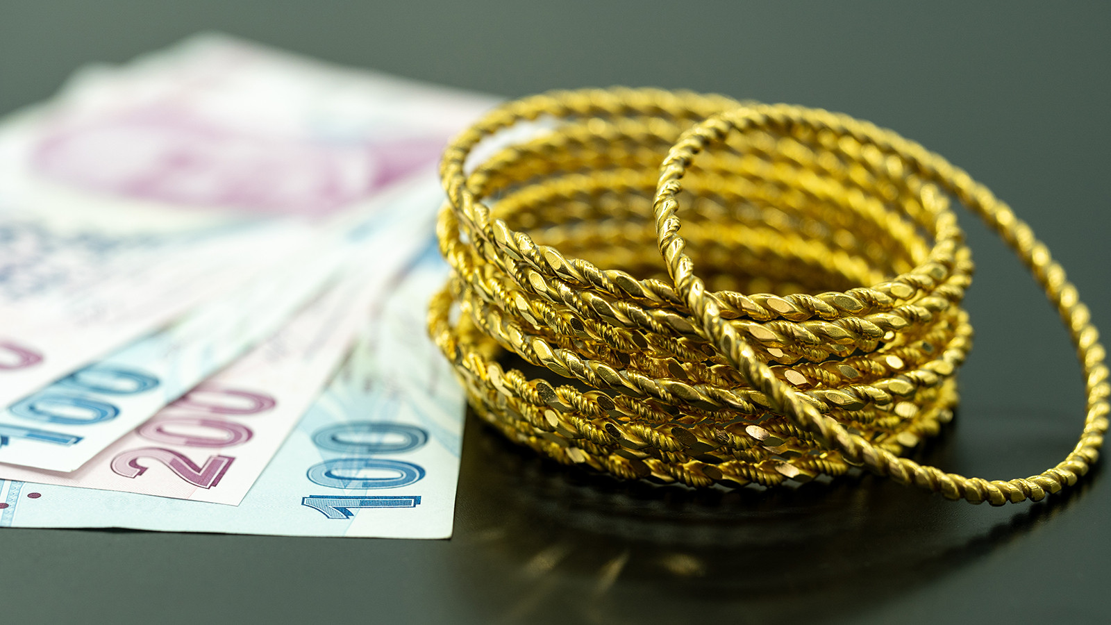 Ekim Ayında Yatırım Araçlarının Getiri Oranları Açıklandı Ekim Ayında Yatırım Araçlarının Getiri Oranları Açıklandı