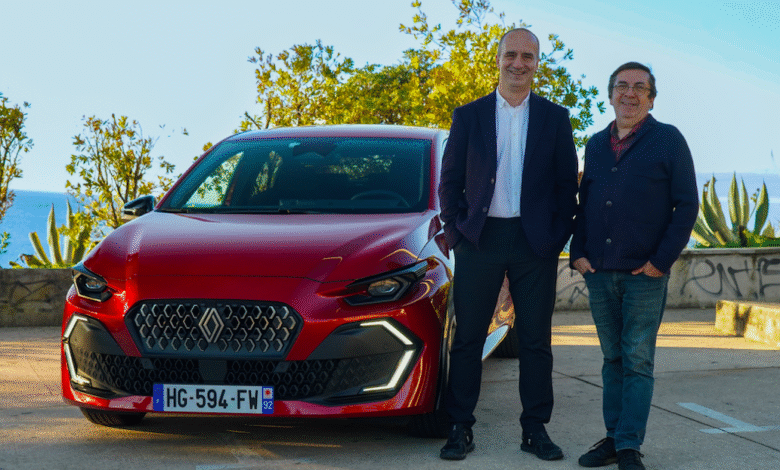 Renault Türkiye’de Yeni Clio Modelinin Üretimine Başlayacak Renault Türkiye’de Yeni Clio Modelinin Üretimine Başlayacak